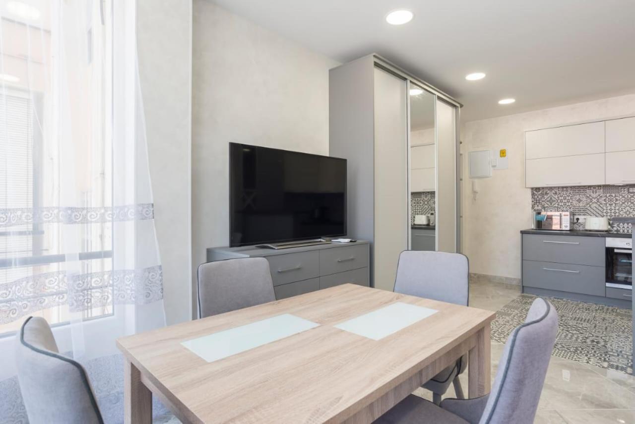 Dream House Rooms Malaga - Habitacion En El Apartemento Kültér fotó
